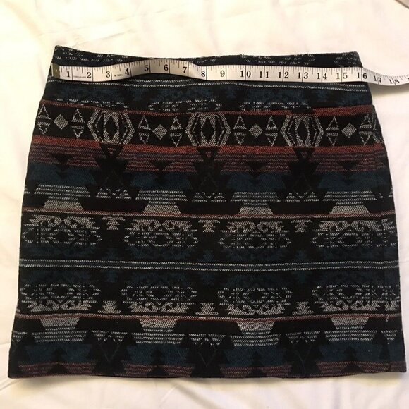 Kenar Mini Skirt Size 6 Boho Aztec Print Fall Western Style - Picture 7 of 9